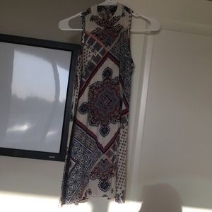 SO CUTE MOCK NECK FUN PRINTED DRESS!! FLOWY!